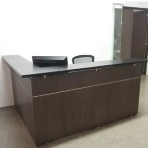 Mueble Recepcion counter recta esquinera madera atencion vidrio aluminio J