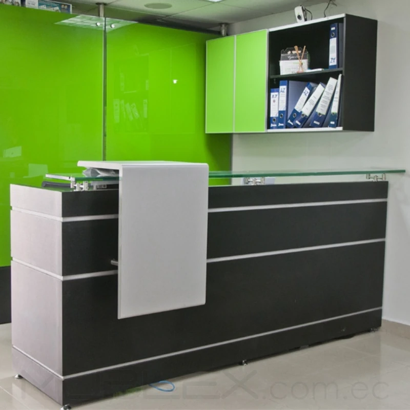 Mueble recepción en vidrio y formica color verde 1 Recepcion recta esquinera madera atencion vidrio aluminio A