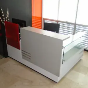 Receppcion mostrador exhibicion productos atencion firma apoyo diseño tienda pos